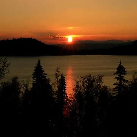 فندق Sanderstolen Hotell *