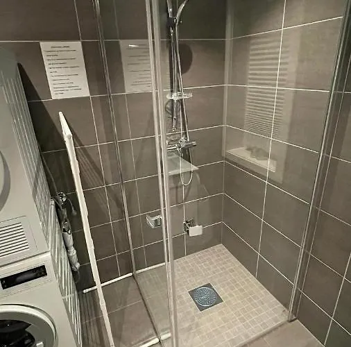 Sanderstolen Hotell